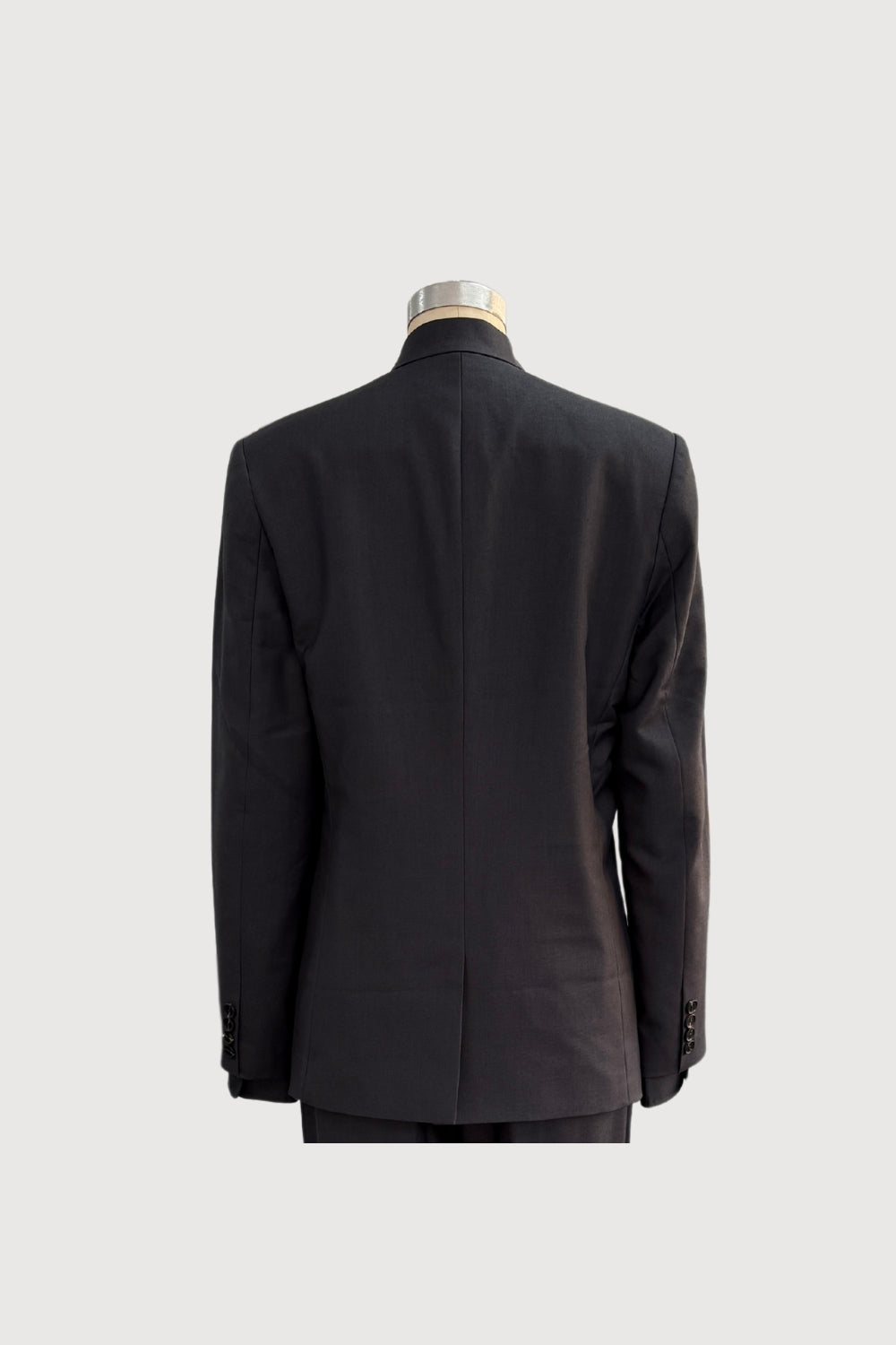 Conrad F&B SUPERVISOR (Costan)B03-11-Costan_Jacket MJK0051
